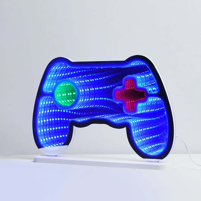 Infinity Mirror Gamer