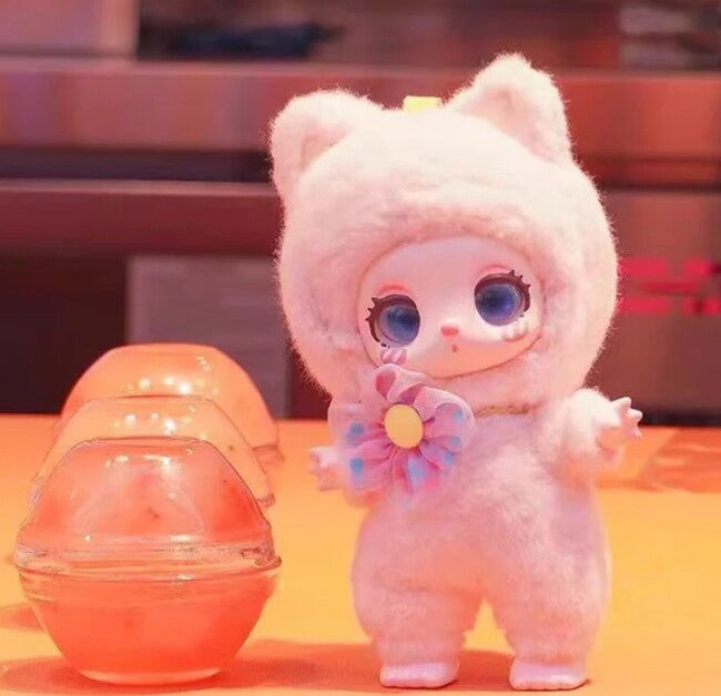 Liila Lucky Cat-1